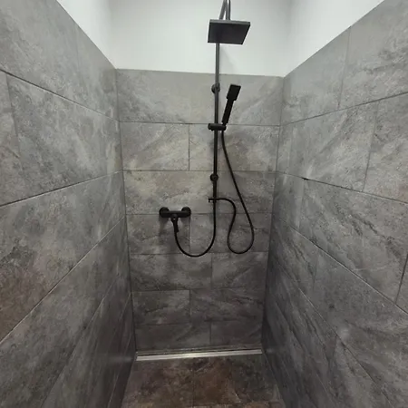 Monteurzimmer 4 Am Mit Garten Pansiyon *