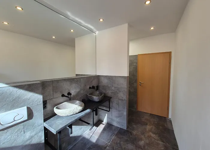 Monteurzimmer 4 Am Mit Garten زيوثين